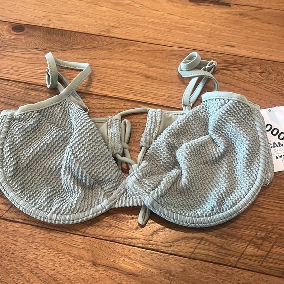 CAMILLE 2-PIECE BATHING SUIT. NWT - Picture 2 of 4